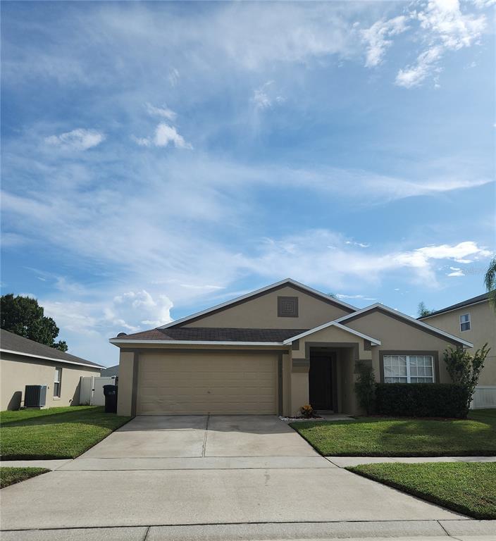 a front view of house with yard