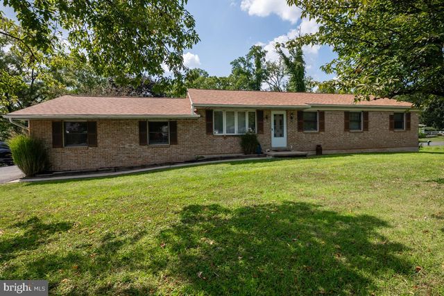 $349,900 | 3 Riverside Drive | Ontelaunee Township - Berks County