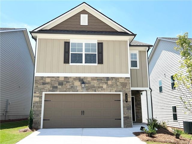 $395,000 | 258 Station Overlook Drive | Auburn