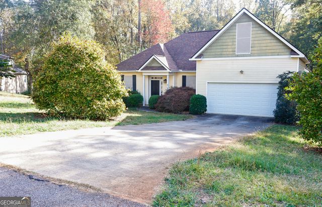 $319,000 | 104 Fieldstone Trail | Athens