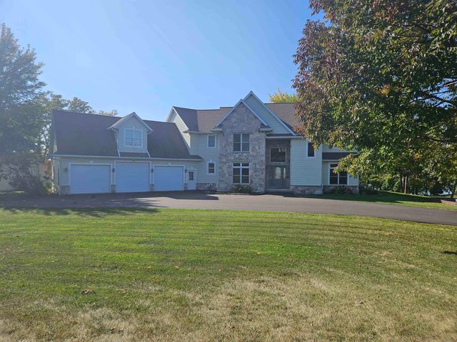 $1,395,000 | N2281 Lakewood Lane | Brothertown Center