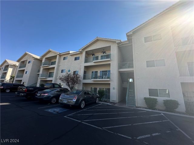 $185,000 | 3550 Bay Sands Drive, Unit 1085 | Downtown Laughlin