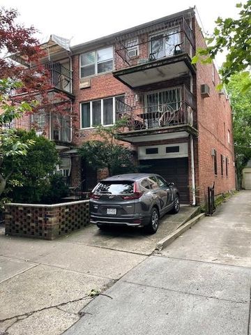 $3,300,000 | 25 Webster Avenue | Kensington