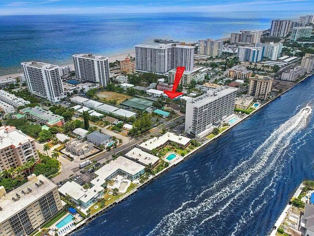 $2,600,000 | 518 North Riverside Drive | Beach