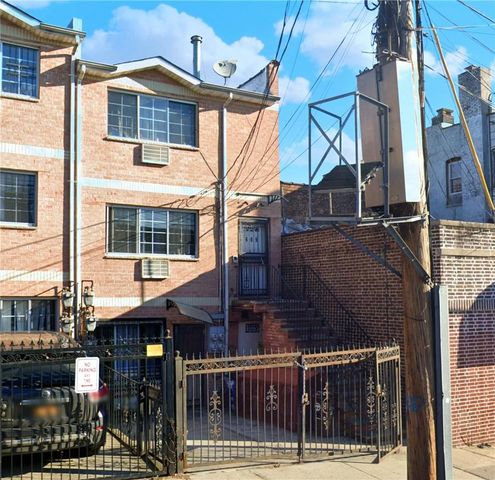 $1,299,000 | 689 East 219th Street | Williamsbridge