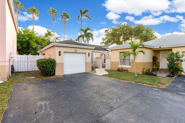 $515,000 | 4425 Southwest 72nd Way | Davie