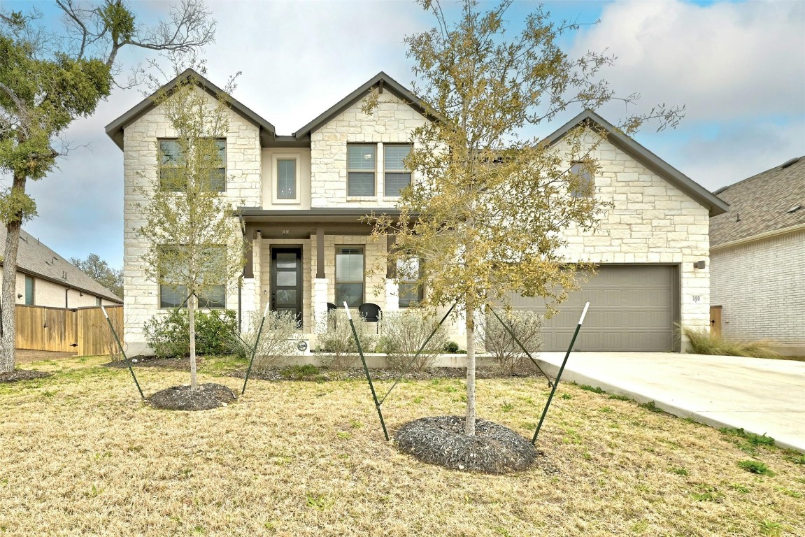 a house view with a outdoor space