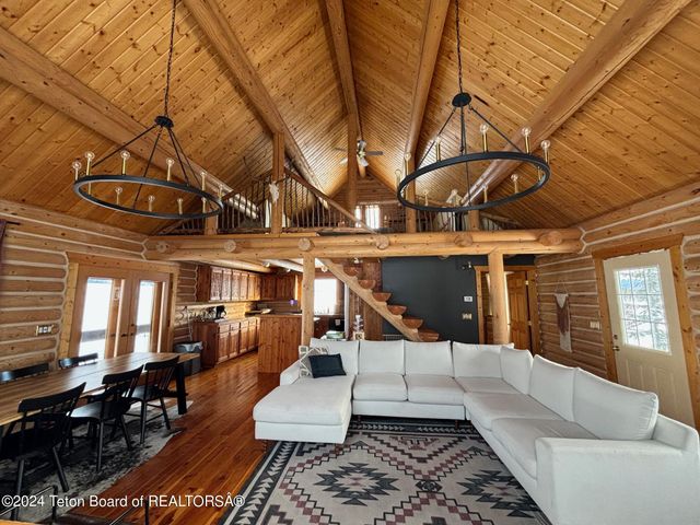 $699,000 | 90 Ramblin Hills Road