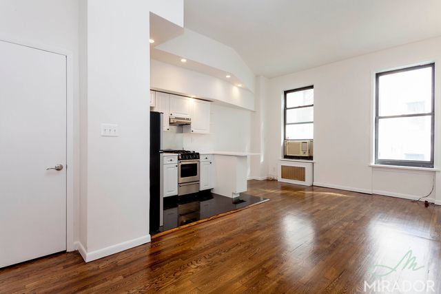 $3,300 | 39 West 16th Street, Unit 3F | Flatiron