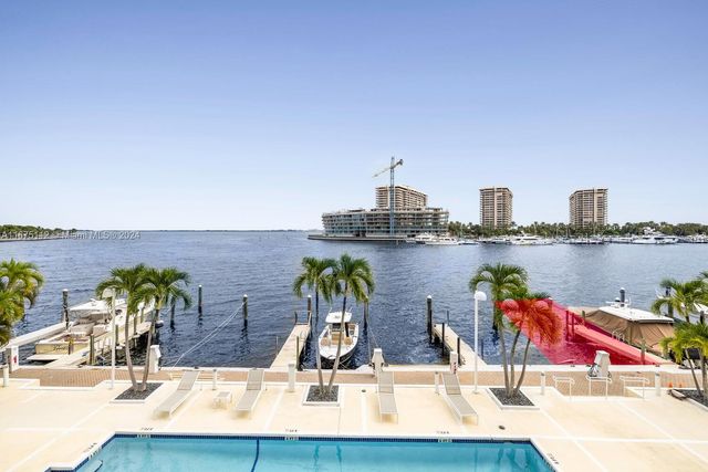 $1,990,000 | 1690 South Bayshore Lane, Unit 2B | Northeast Coconut Grove