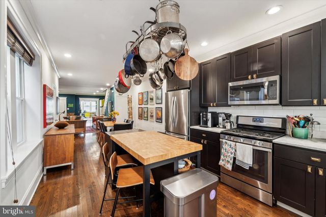 $695,000 | 4935 Pine Street | University City