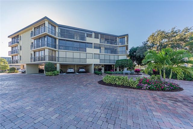 $3,500 | 1821 Mooringline Drive, Unit 1C | The Moorings