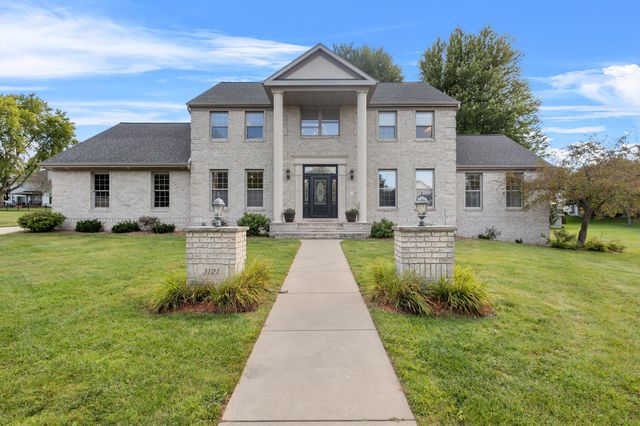 $735,000 | 3121 Squire Court | Westside Green Bay