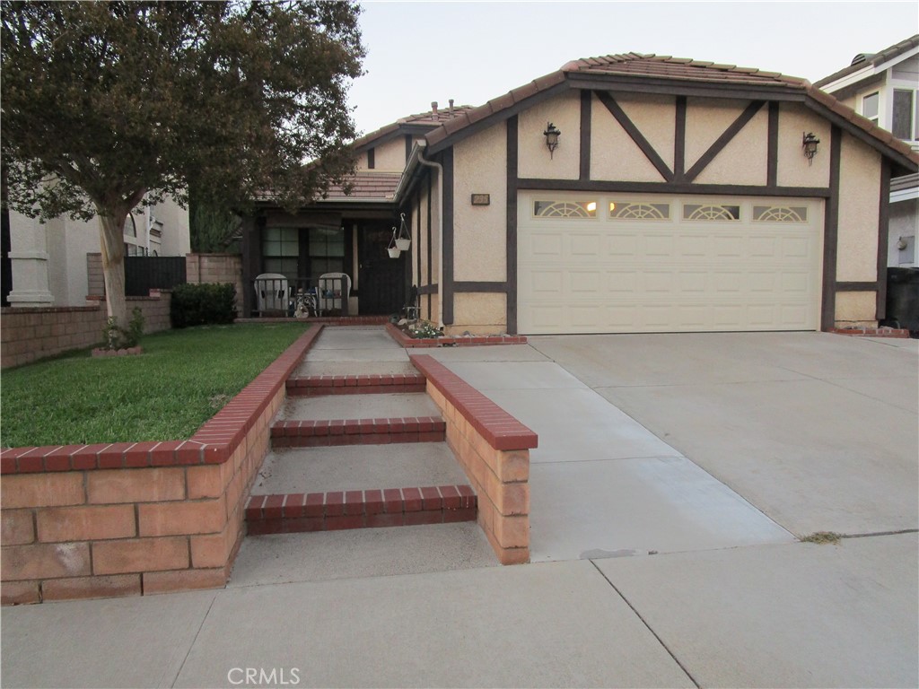 front view of house with a yard