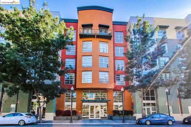 $2,400 | 585 Ninth Street, Unit 631 | Old Oakland