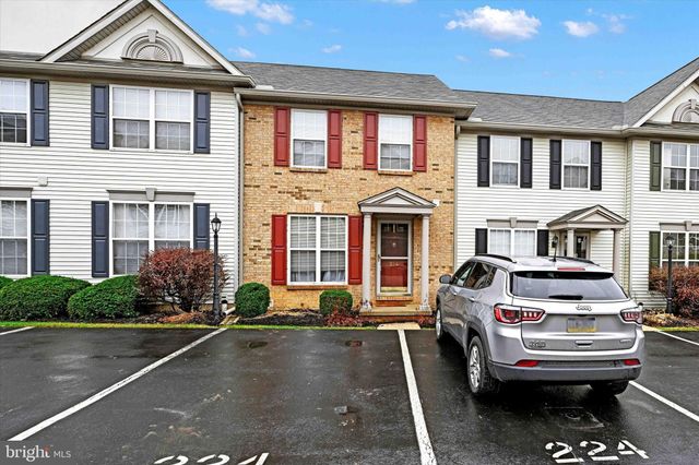 $205,000 | 224 Wheatfield Way, Unit 71D | Tyler Run