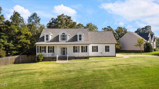 $469,900 | 155 Foxglove Drive | Pleasant Woods