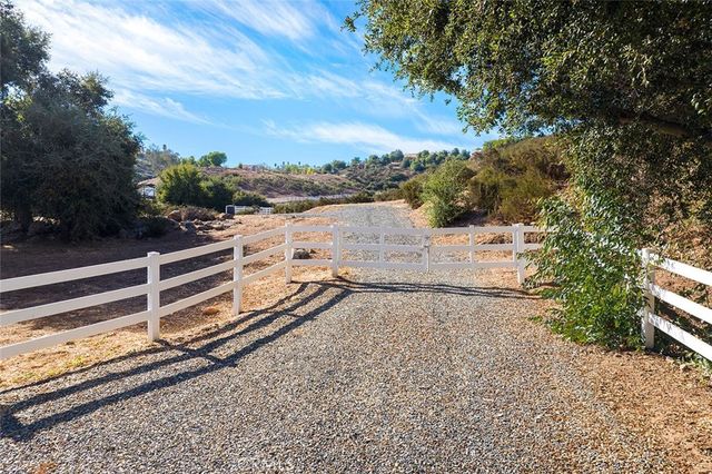 $390,000 | 38563 Calle De Companero | West Murrieta Hills