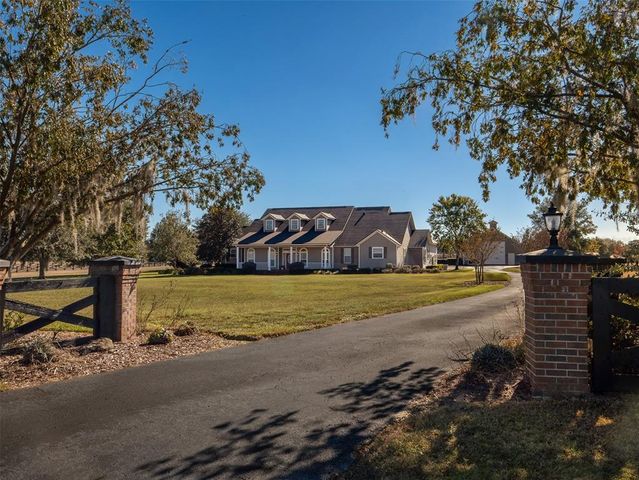 $989,500 | 15833 Northwest 48 Place | Charleston