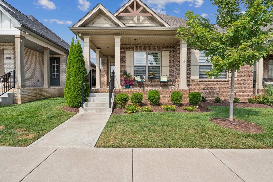 Welcome home to 1140 Cavaletti Cir W!