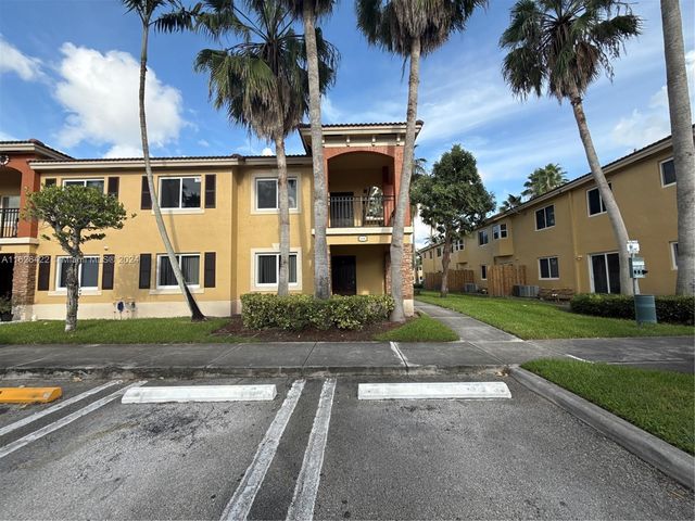 $2,200 | 935 Northeast 33rd Terrace, Unit 104 | Malibu Bay