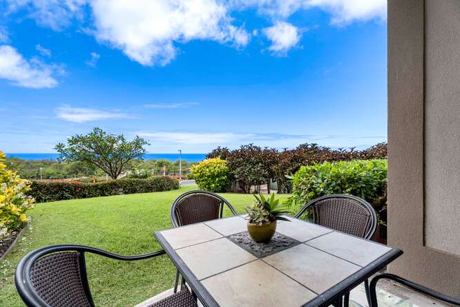 Convenient Location in Kailua-Kona 3 bed 2 bath Condo with Some Ocean Views in Hualalai Village!

75-346 HUALALAI RD, Apt A106 Kailua-Kona HI 96740 ~ MLS 710577