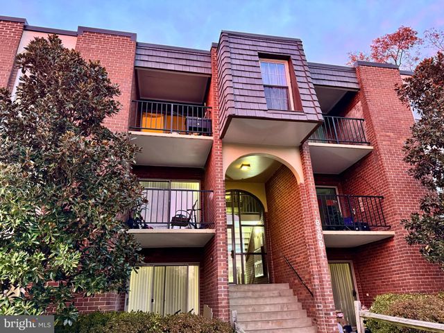 $264,900 | 8300 Tobin Road, Unit 31 | Woodburn Village Condominiums