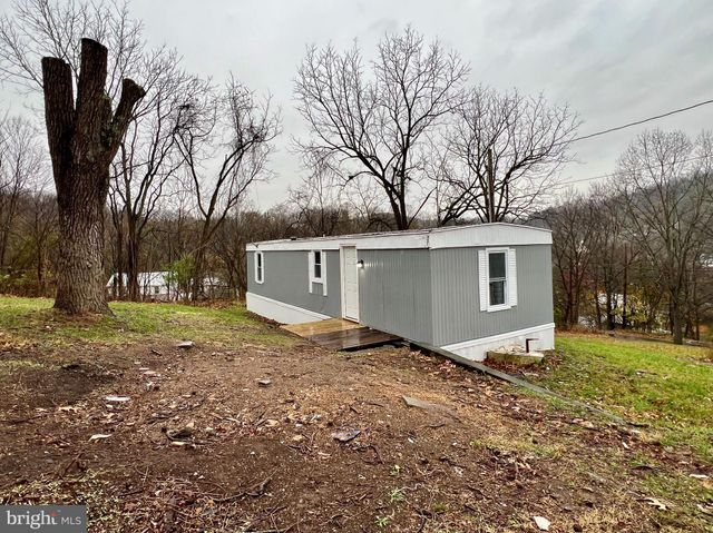 $1,050 | 20 Laurel Hill Lane