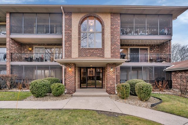 $225,000 | 8908 West 140th Street, Unit 1K | Orland Park