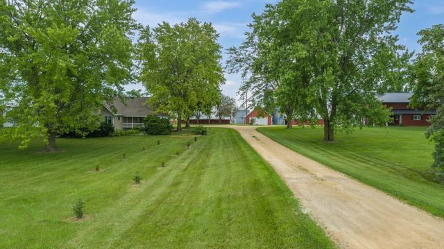 $699,900 | 59597 185th Street | Decoria Township - Blue Earth County