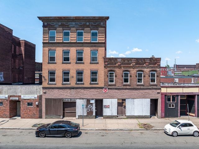 $440,900 | 437-443 Main Street | South Holyoke