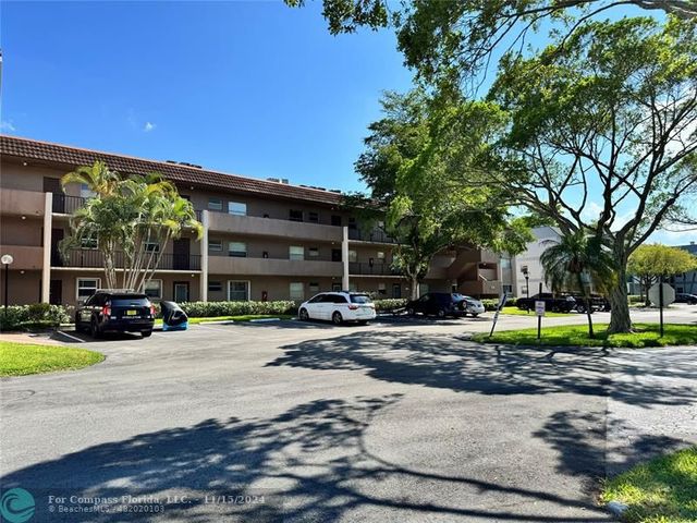 $2,100 | 8350 Sands Point Boulevard, Unit E307 | Woodland Lakes