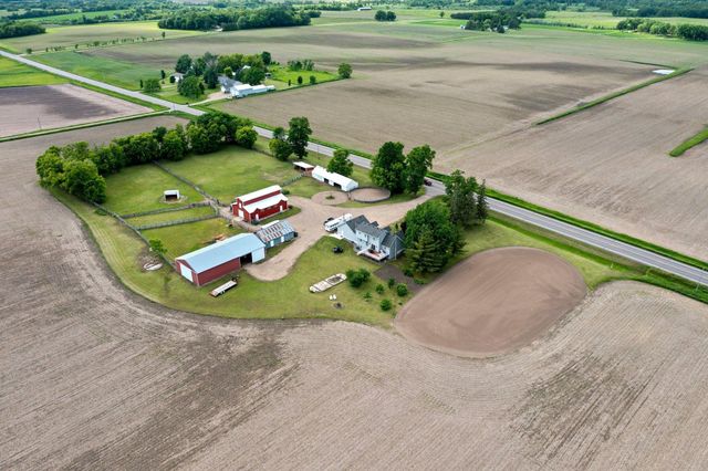 $625,000 | 15861 County Road 17 | Holding Township - Stearns County