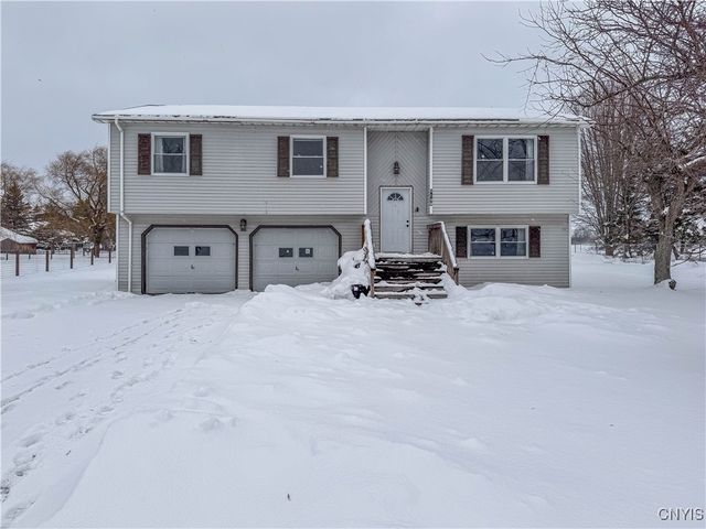 $304,900 | 8127 Schell Avenue | Evans Mills