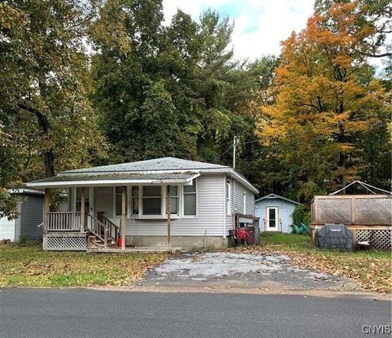 $223,000 | 42913 County Rte 100 | Orleans