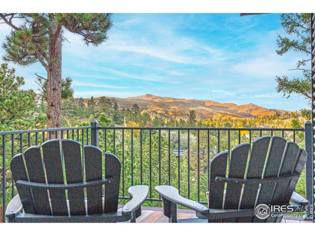 $1,995,000 | 279 Green Meadow Lane | Boulder Heights