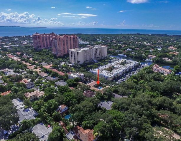 $2,995 | 125 Edgewater Drive, Unit 1 | Coral Gables