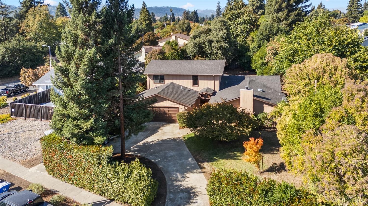 Surrounded by gracious redwoods , beautiful mountains, nearby parks and all that napa valley has to offer this home the ultimate sanctuary