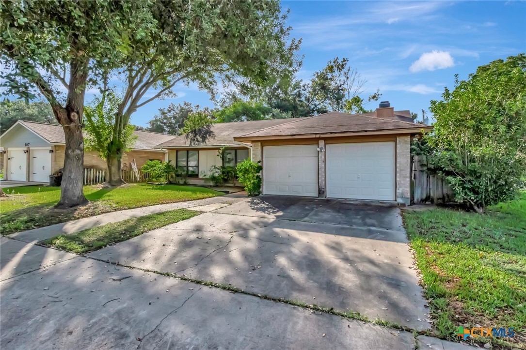 front view of house with a yard