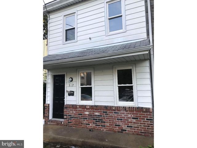 $1,800 | 517 Spruce Street | Beverly