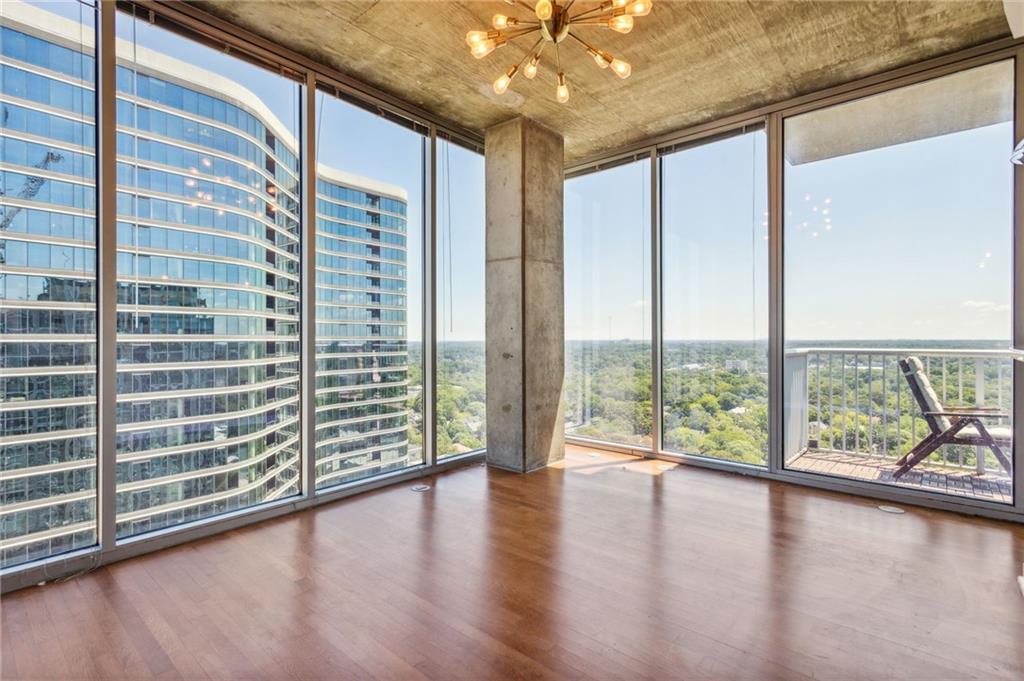 Luxury MidtownAtlanta Corner Unit- Free Parking, Atlanta – Updated