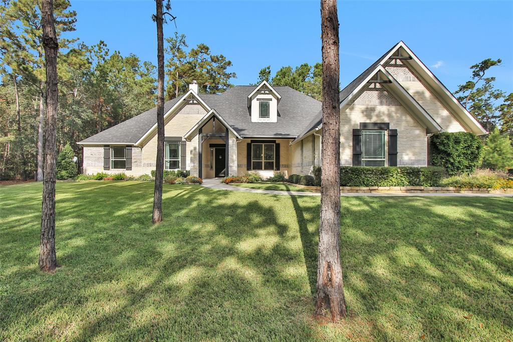 Welcome to your private acreage retreat at 128 Texas Grand Rd!