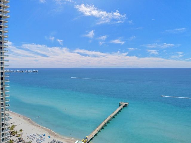 $5,500 | 16485 Collins Avenue, Unit PH35C | Sunny Isles Beach