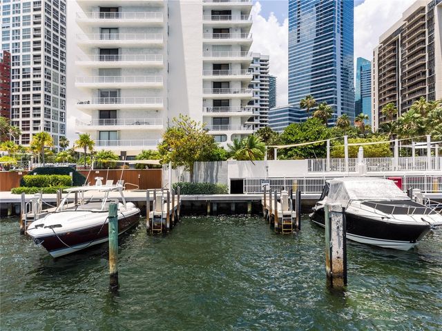 $6,500 | 200 Southeast 15th Road, Unit 12J | Brickell Harbour