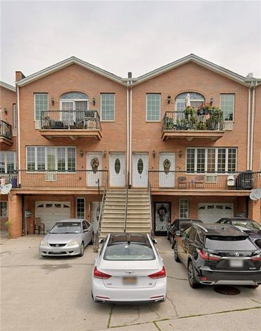 $1,699,000 | 2613 Shore Parkway | Gravesend