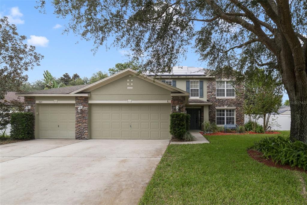 Welcome to Trails of Seminole and this spacious 4BD/2.5BA +FLEX POOL HOME perfectly situated across the way from Knot Hole Lake on a .23 ACRE / CONSERVATION LOT with OWNER SOLAR PANELS, a RENOVATED KITCHEN, TESLA POWER WALL/GENERATOR, a HEATED SALT POOL & SPA, and A-RATED SCHOOLS!