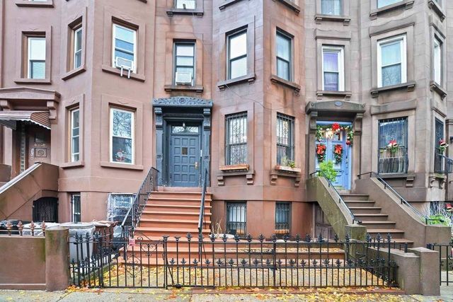 $2,500 | 676 Degraw Street, Unit 3 | Park Slope