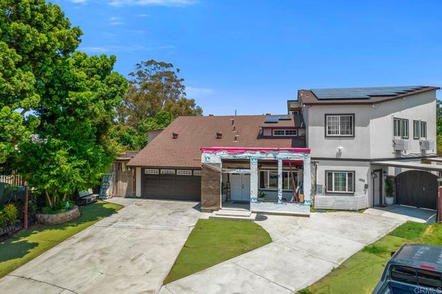 $2,100,000 | 1965 Bandolier Lane | Nestor