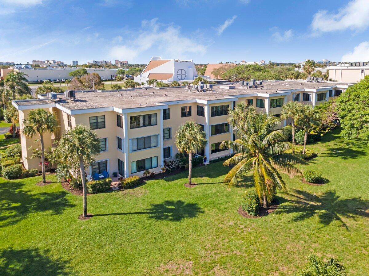 Aerial of G Bldg