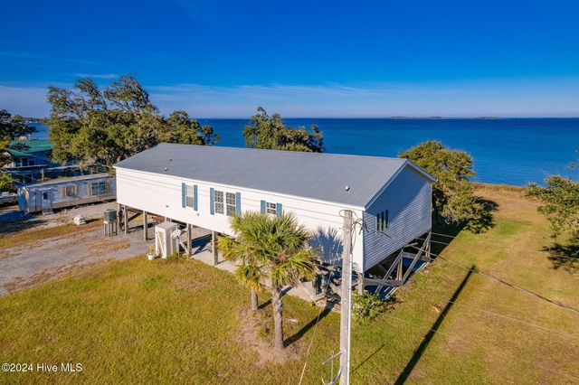 $359,000 | 415 Lola Road | Cedar Island Township - Carteret County